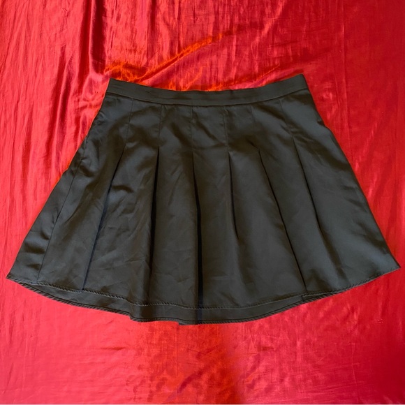 SHEIN Dresses & Skirts - Plus Size Black Pleated Mini Skirt